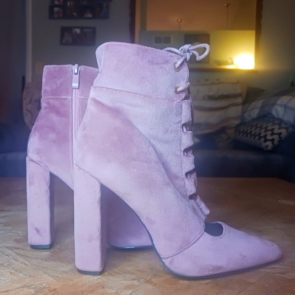 So Me Pink velvet heels size 8 - Picture 4 of 4